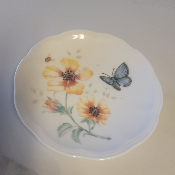 Lenox Eastern Tailed Blue Teacup and Saucer - Picture 8 of 12